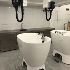 Aeolus Acrylic Bathing Tub With Faucet And Sprayer Kit - Free Booster -Wahl Shop T BTF1200DB 5