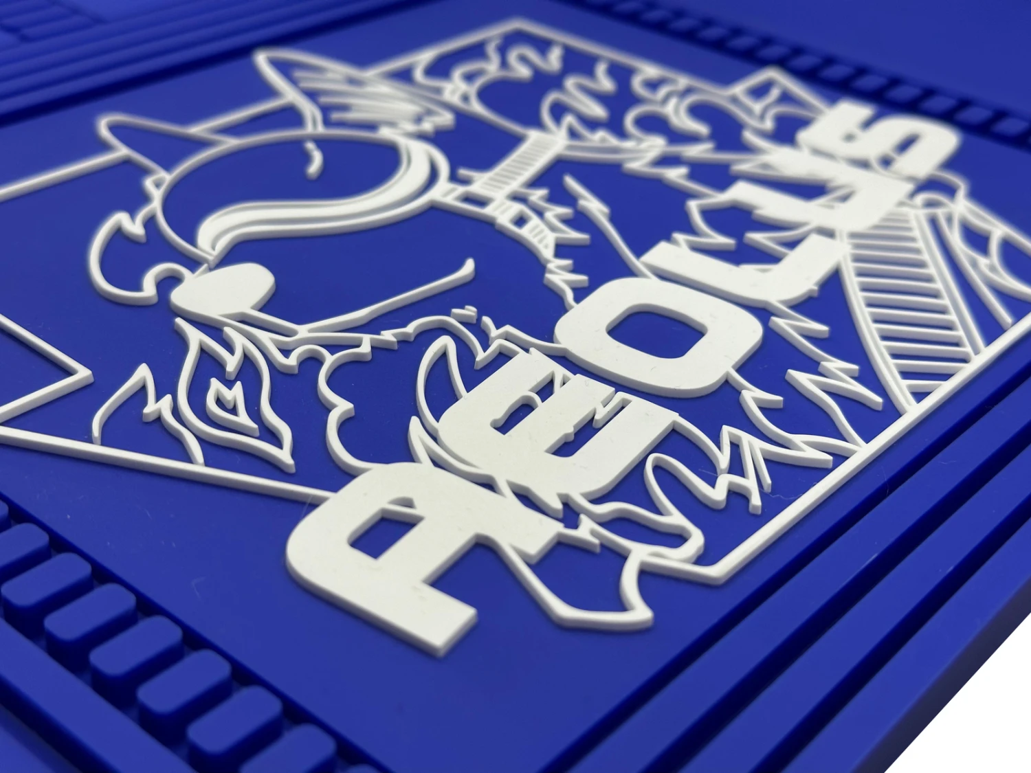 Aeolus Magnetic Clipper & Tool Organizer Mat 7 Aeolus Magnetic Clipper & Tool Organizer Mat - Image 5