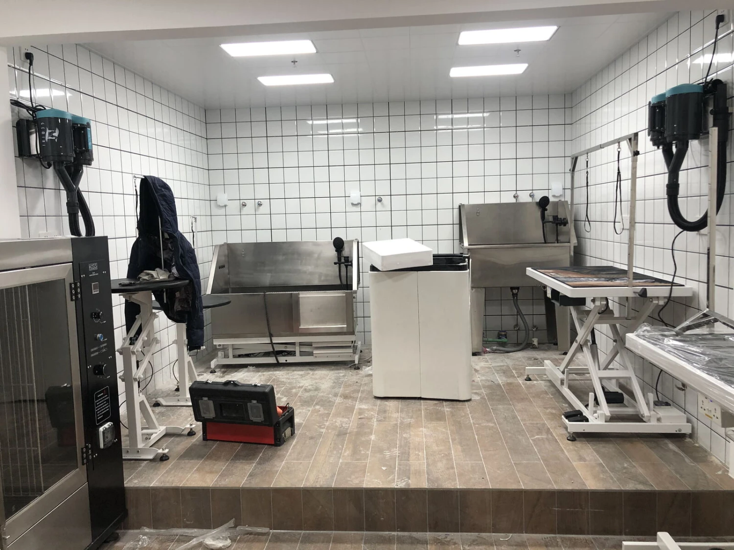 Aeolus Wall Mount For TD900CG Gemini Grooming Dryer 6 Aeolus Wall Mount For TD900CG Gemini Grooming Dryer - Image 4